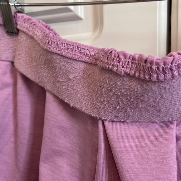 Puma women’s pink workout shorts. Size XS. - Picture 3 of 5